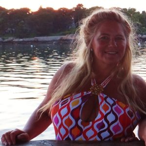 Belle queue à déguster Josiane - rencontre-Cougar-Le Havre